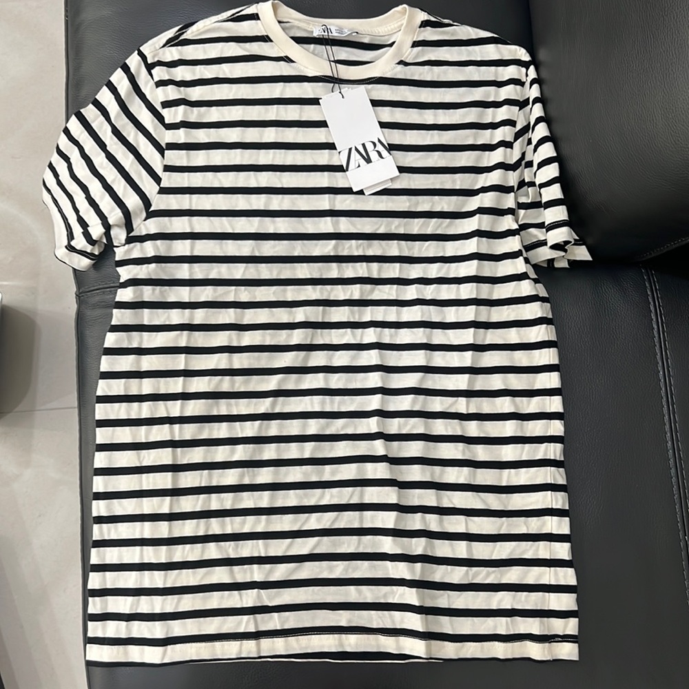 STRIPED ZARA T SHIRT SIZE LARGE BRAND NEW WITH TAGS
